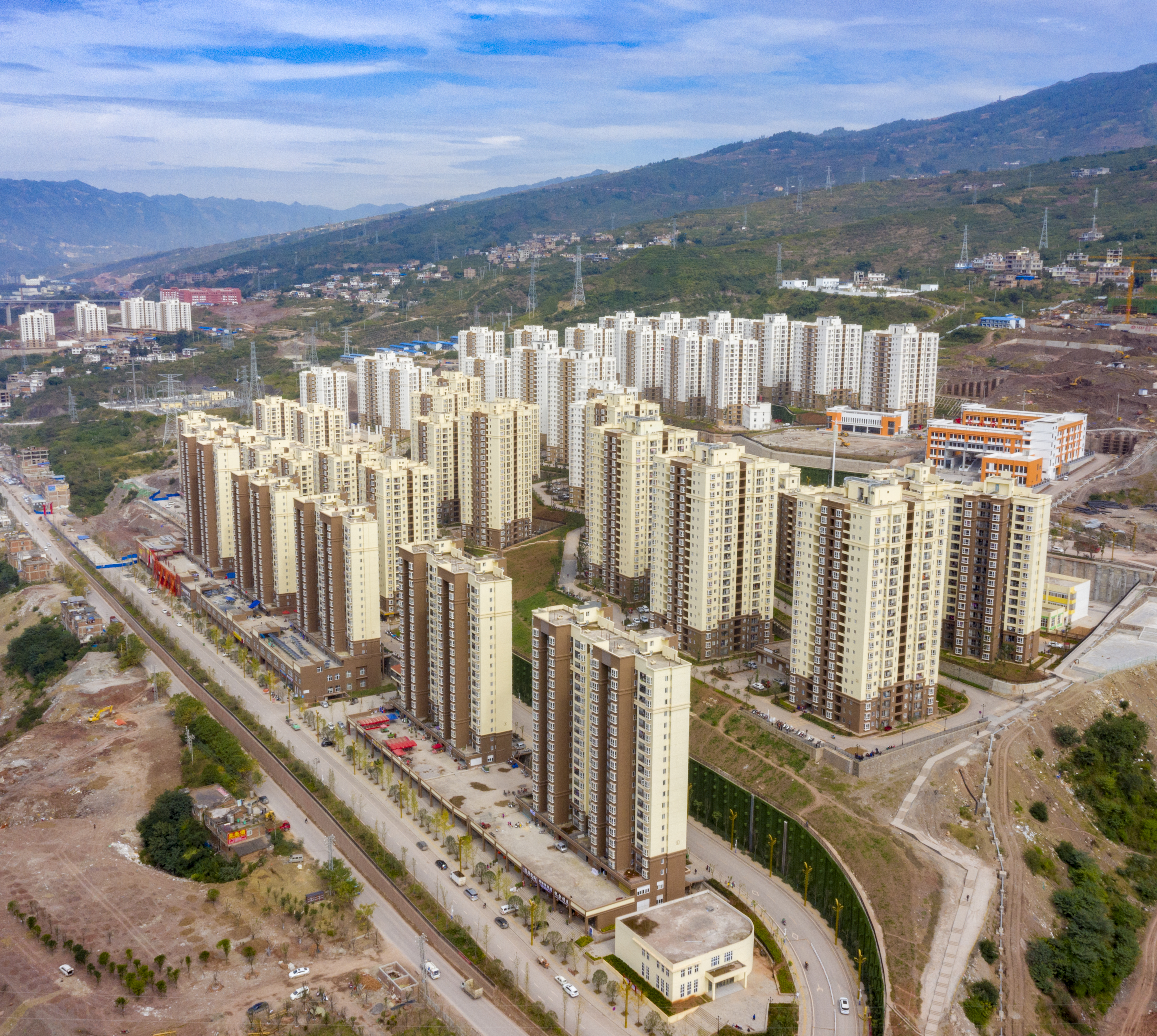 完工后的发界安置区全景图，赵昱2020年10月22日拍摄 (9).JPG