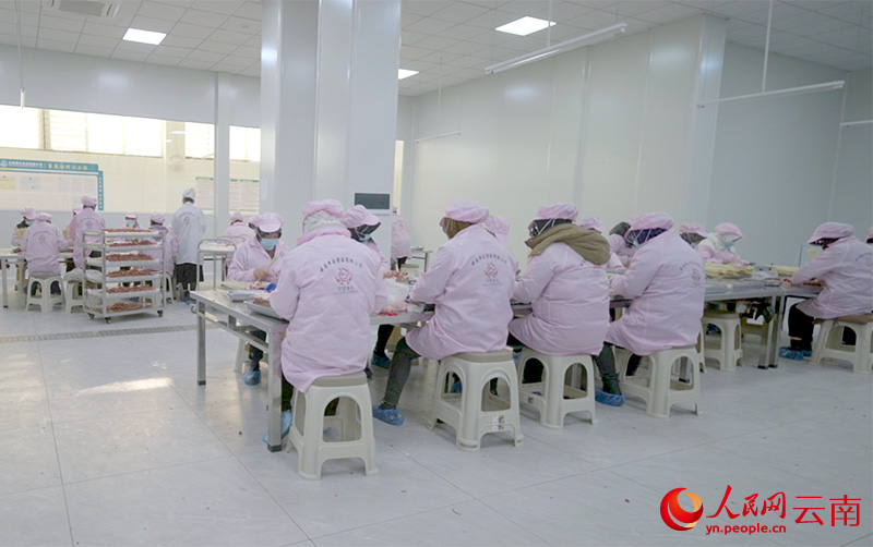 小肉串串制的无菌生产车间。 人民网记者 庄志斌摄